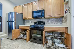 19228 N Ventana Ln, Maricopa, AZ 85138 - Photo 7