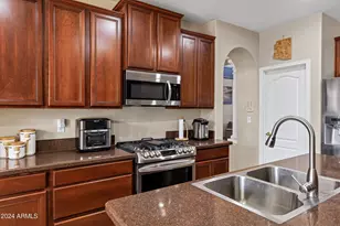 2801 W Silver Fox Way, Phoenix, AZ 85045 - Photo 17