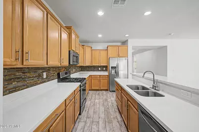 7564 W Berridge Lane, Glendale, AZ 85303 - Photo 11