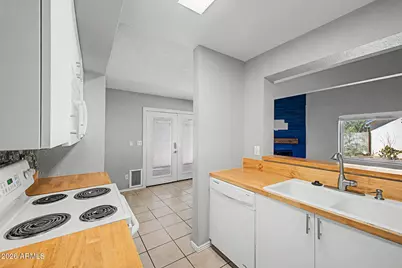 16496 N 68th Avenue, Peoria, AZ 85382 - Photo 7