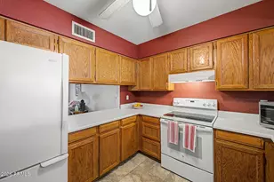 131 N Higley Rd, Mesa, AZ 85205 - Photo 7