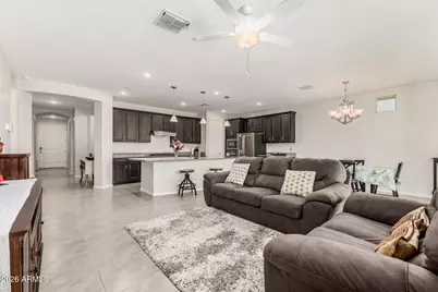 15301 W Moreland Street, Goodyear, AZ 85338 - Photo 5