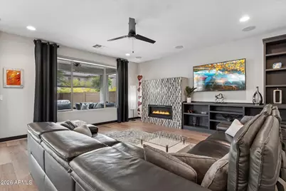 3231 E Bryce Lane, Phoenix, AZ 85050 - Photo 15