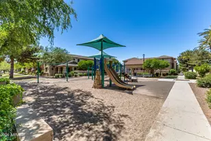 1059 S Reber Ave, Gilbert, AZ 85296 - Photo 17