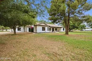 1566 E Paint Horse Pl, San Tan Valley, AZ 85140 - Photo 3