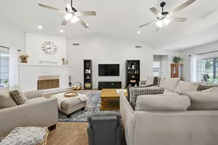 1566 E Paint Horse Pl, San Tan Valley, AZ 85140 - Photo 7