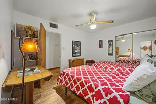 1132 E Flynn Ln, Phoenix, AZ 85014 - Photo 23