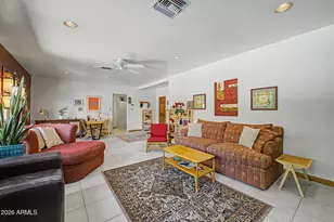 1132 E Flynn Ln, Phoenix, AZ 85014 - Photo 13