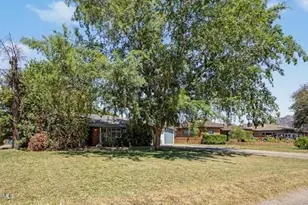 1132 E Flynn Ln, Phoenix, AZ 85014 - Photo 3