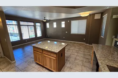 16825 N 14th Street #Unit 21, Phoenix, AZ 85022 - Photo 11