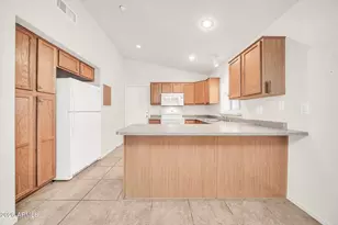 18086 W Skyline Dr, Surprise, AZ 85374 - Photo 21