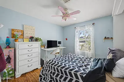 12102 N 79th Avenue, Peoria, AZ 85345 - Photo 19