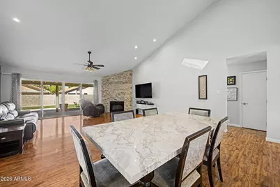 12102 N 79th Avenue, Peoria, AZ 85345 - Photo 7