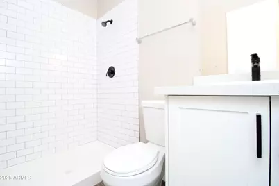 2807 E Paradise Lane #Apt 102, Phoenix, AZ 85032 - Photo 11