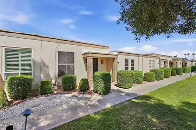 10046 W Hawthorn Drive, Sun City, AZ 85351 - Photo 3