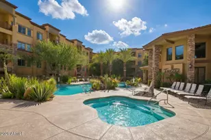 5450 E Deer Valley Dr E, Phoenix, AZ 85054 - Photo 35