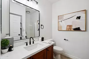 5450 E Deer Valley Dr E, Phoenix, AZ 85054 - Photo 19