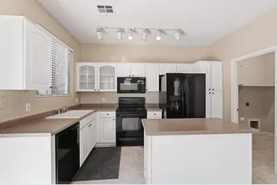 17561 W Banff Lane, Surprise, AZ 85388 - Photo 11