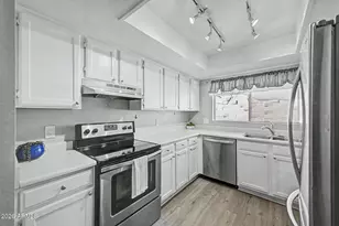 18217 N 16th Way, Phoenix, AZ 85022 - Photo 11