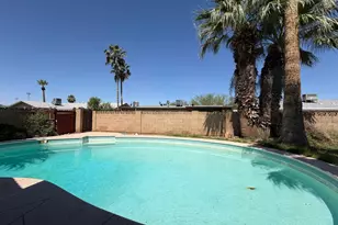 1960 E Cairo Dr, Tempe, AZ 85282 - Photo 9