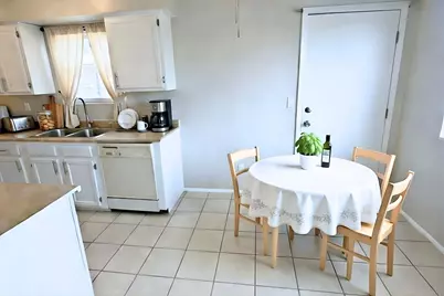 725 W 1st Avenue #102, Mesa, AZ 85210 - Photo 11