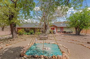 10800 E Clover Ln, Cornville, AZ 86325 - Photo 11
