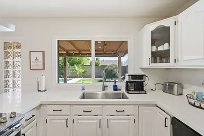 2407 E Hermosa Drive, Tempe, AZ 85282 - Photo 5