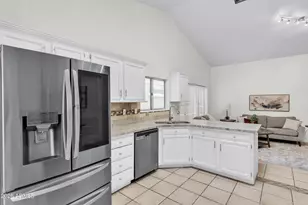 16443 S 43rd St, Phoenix, AZ 85048 - Photo 13