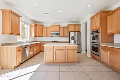 25307 N 51st Drive, Phoenix, AZ 85083 - Photo 11