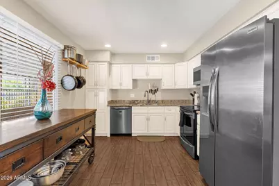 5719 W Zoe Ella Way, Glendale, AZ 85306 - Photo 5