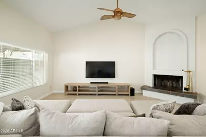 4102 E Siesta Lane, Phoenix, AZ 85050 - Photo 5