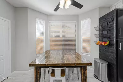 8636 W Cinnabar Avenue, Peoria, AZ 85345 - Photo 19