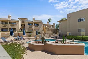 1880 E Morten Ave, Phoenix, AZ 85020 - Photo 29