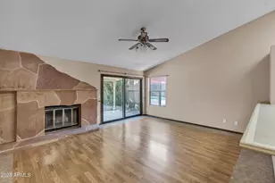 3907 E Coconino St, Phoenix, AZ 85044 - Photo 17