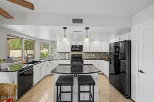 6408 W Sunnyside Dr, Glendale, AZ 85304 - Photo 13