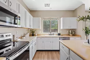 4597 E Loma Vista St, Gilbert, AZ 85295 - Photo 9