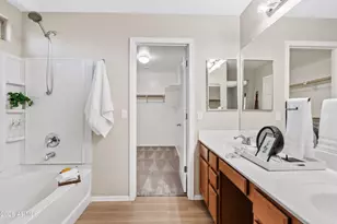 4597 E Loma Vista St, Gilbert, AZ 85295 - Photo 19