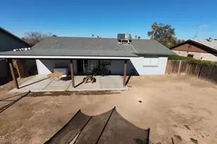 7521 W Flower St, Phoenix, AZ 85033 - Photo 11