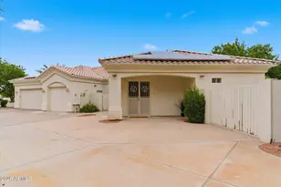 307 S Rochester Ct, Gilbert, AZ 85296 - Photo 5