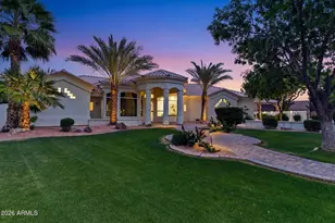 307 S Rochester Ct, Gilbert, AZ 85296 - Photo 1