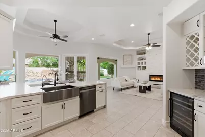 307 S Rochester Court, Gilbert, AZ 85296 - Photo 15