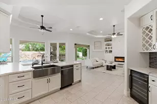 307 S Rochester Ct, Gilbert, AZ 85296 - Photo 15