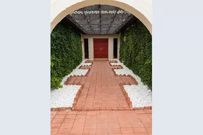 6311 N 74th Street, Scottsdale, AZ 85250 - Photo 3