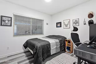 3151 W Betty Elyse Ln, Phoenix, AZ 85053 - Photo 27