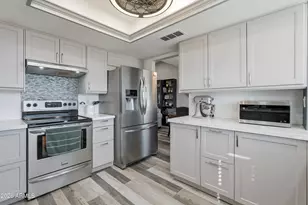 3151 W Betty Elyse Ln, Phoenix, AZ 85053 - Photo 15