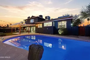 3151 W Betty Elyse Ln, Phoenix, AZ 85053 - Photo 3