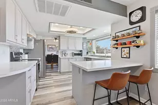 3151 W Betty Elyse Ln, Phoenix, AZ 85053 - Photo 17