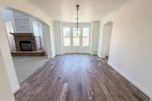 18331 W Ivy Ln, Surprise, AZ 85388 - Photo 3