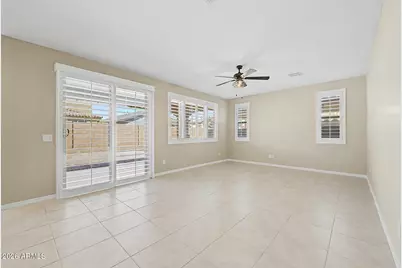 7926 W Medlock Drive, Glendale, AZ 85303 - Photo 15