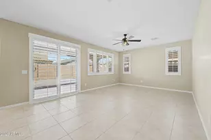 7926 W Medlock Dr, Glendale, AZ 85303 - Photo 15